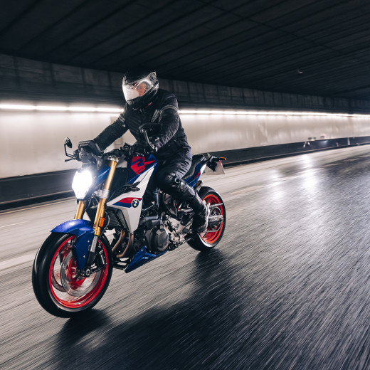 BMW F 900 R Sport